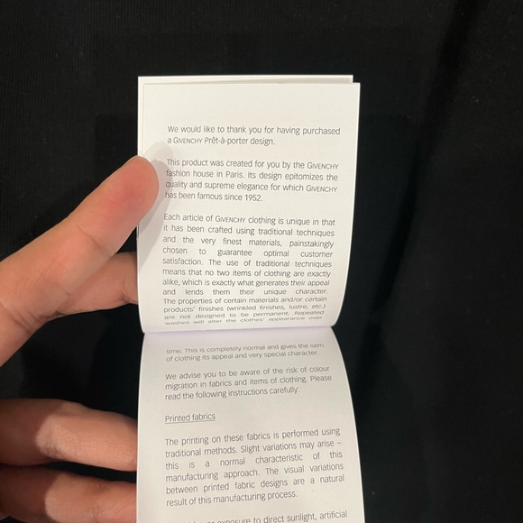 Brand New Givenchy Crewneck - Picture 3 of 8